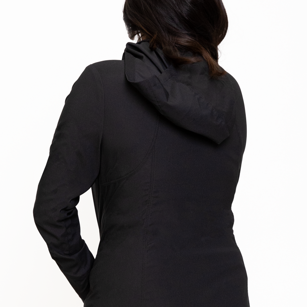 
                      
                        SIERRA RUN JACKET-Sierra Black
                      
                    