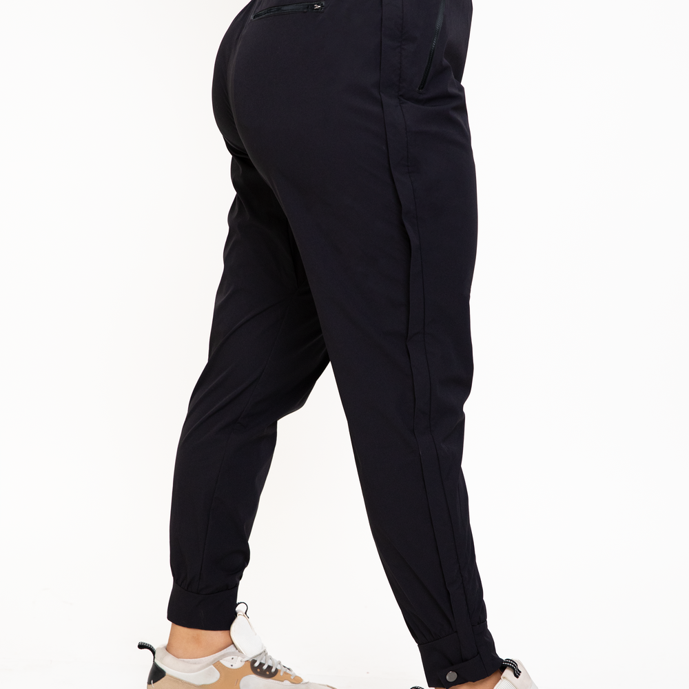 
                      
                        SIERRA FULL ZIP PANT-Sierra Black
                      
                    