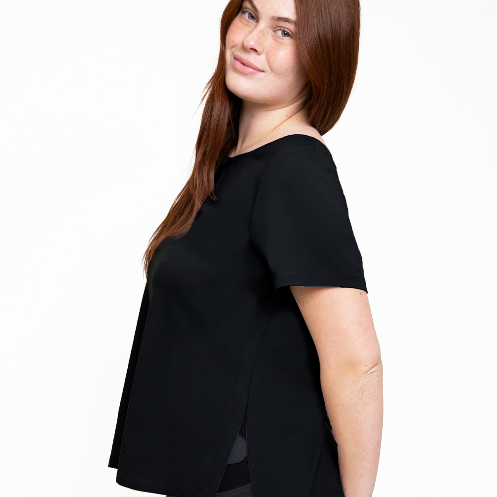 
                      
                        PAROS SIDE SLIT TEE-Endurance  Black
                      
                    