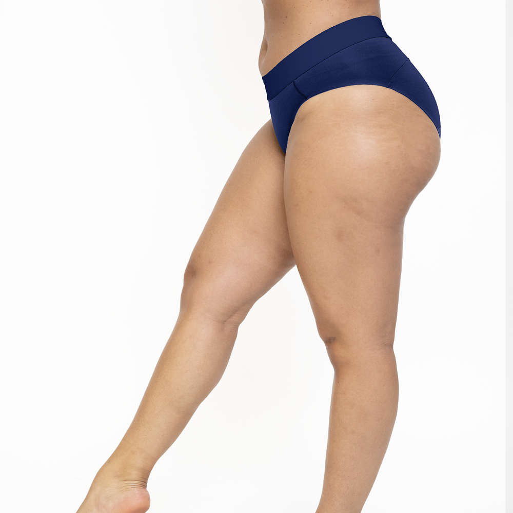 
                      
                        MALIBU BIKINI - Endurance Navy
                      
                    